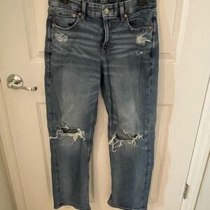 Ladies American Eagle size 8 regular curvy straight jeans.